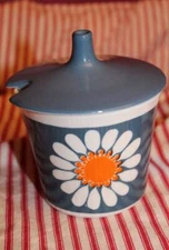 Vintage Turi Design DAISY Sugar Bowl/Cup w/Lid Figgjo Flint Good/Great Condition