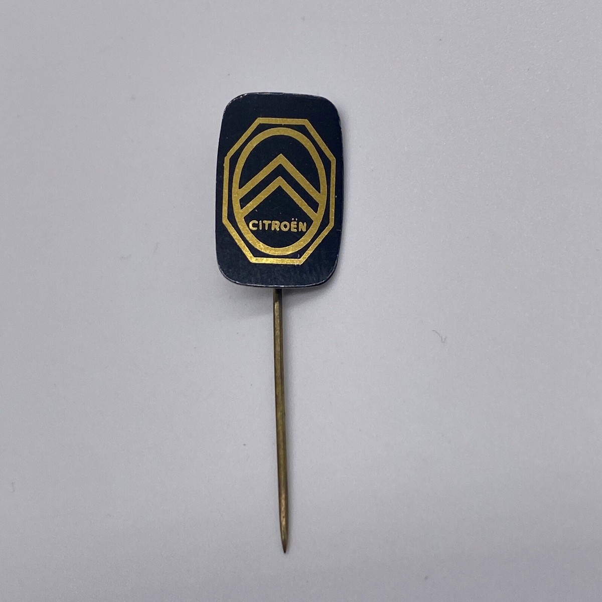 RARE PINS PIN'S Émaillé Citroën Sm
