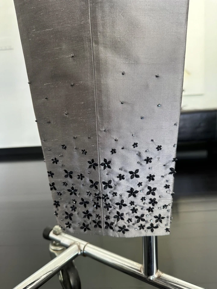 Ann Taylor 100% Silk Beaded Lower Leg Fully Lined Casual Dress Pant Size fully - Image 4 of 4