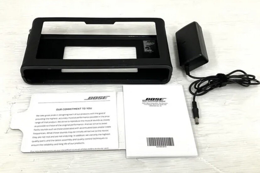 【美品】BOSE SoundLink III + Cradle(充電スタンド)付 Bose® SoundLink® BLUETOOTH® speaker III charging cradle