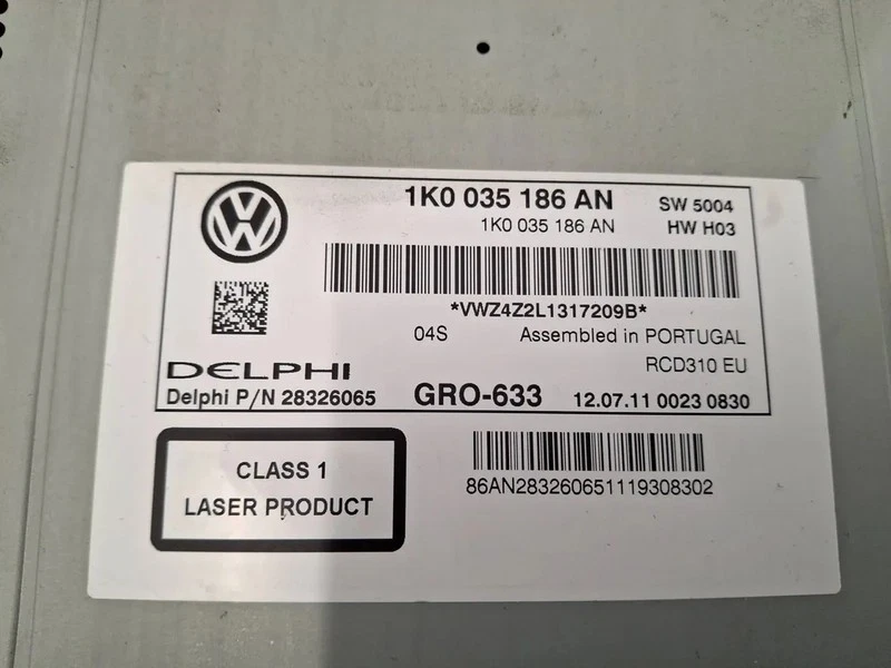 radio 1T0035680D für VOLKSWAGEN GOLF (5K/AJ) (09/08>) 1.6 TDI DPF BER. 2005 - Bild 3 von 4