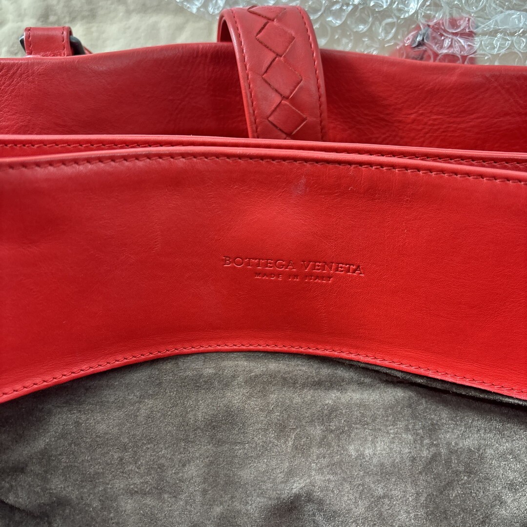 Bottega Veneta Intrecciato Rome Handbag Red Leather Used thumbnail 9