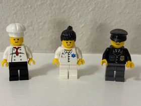 LEGO 9247 Town: Community Workers Set #9247-2 from 2006 - 100% Complete