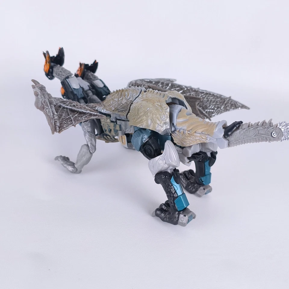 Transformers Dragonstorm Complete Premier Edition TLK Leader Class - Image 4 of 4