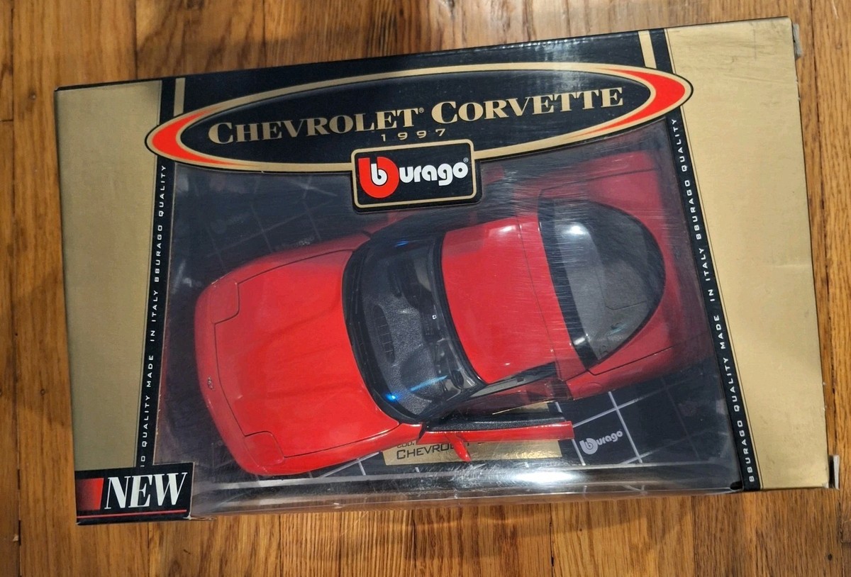 Burago 1997 Chevrolet Corvette 1:18 Diecast 3366 Gold Collection
