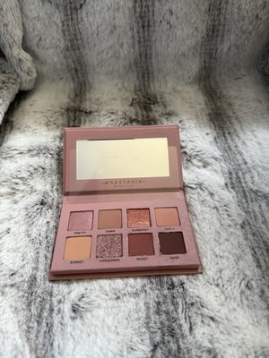 Anastasia Beverly Hills  Glam To Go Eyeshadow Palette