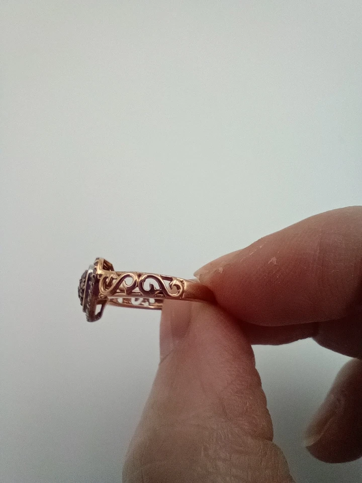 Женское круглое коричневое кольцо-сердце из розового золота 10 карат с бриллиантом 1/4 карата - Изображение 4 из 4