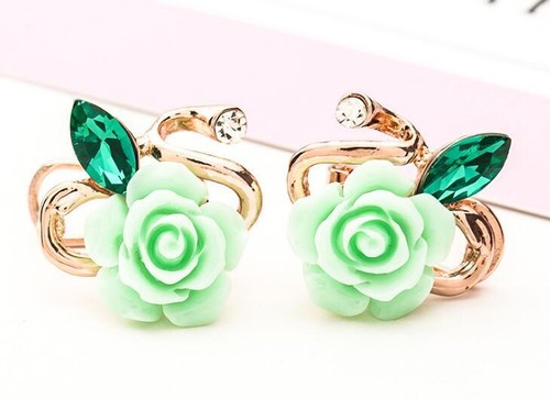 Encantadores Pendientes Blanco Verde Rosa Lindos Pequeños Flor Rosa Regalo de Moda - Imagen 2 de 10