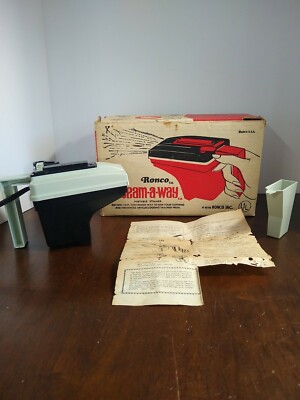 Vintage Portable Clothing Steamer Steam-A-Way Travel Works 1970 Ronco