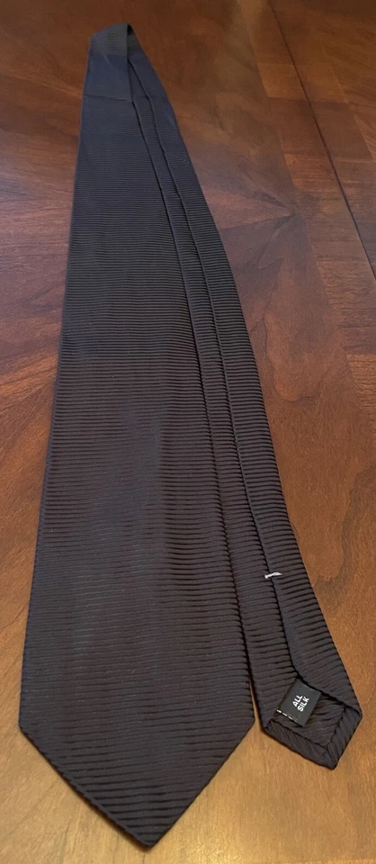 Corbata de cuello Ventura By Tom James Repp negra hecha a mano 100 % seda para hombre hecha en Estados Unidos Foto 3 de 4