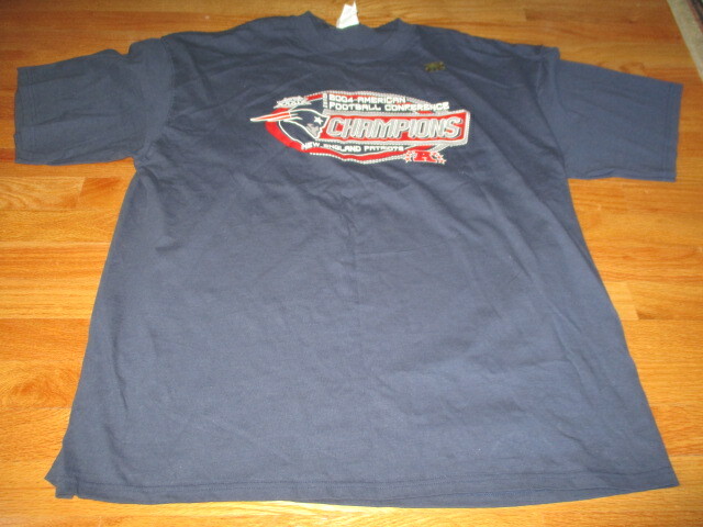 FILA 2004 AFC NEW ENGLAND PATRIOTS Champions 2 IN A ROW (2XL) T Shirt SUPER BOWL Holo