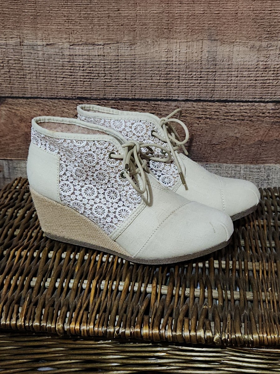 Bobs from Sketchers High Notes Rocket White Floral Lace Wedge