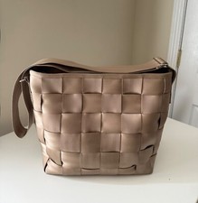 EUC Harvey's The Original Seatbelt Adjustable Strap Bag