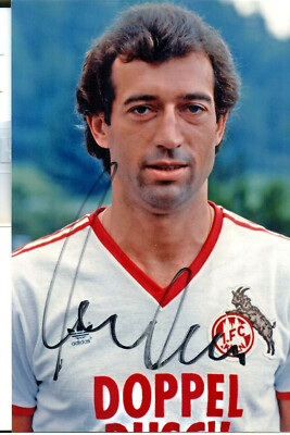 Bernd Cullmann DFB Nationalspieler Foto mit Original Autogramm In Person
