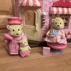 Li'l Woodzeez General Store Plus Hair Salon with Squirrel, Hedgehog Families — photo 10