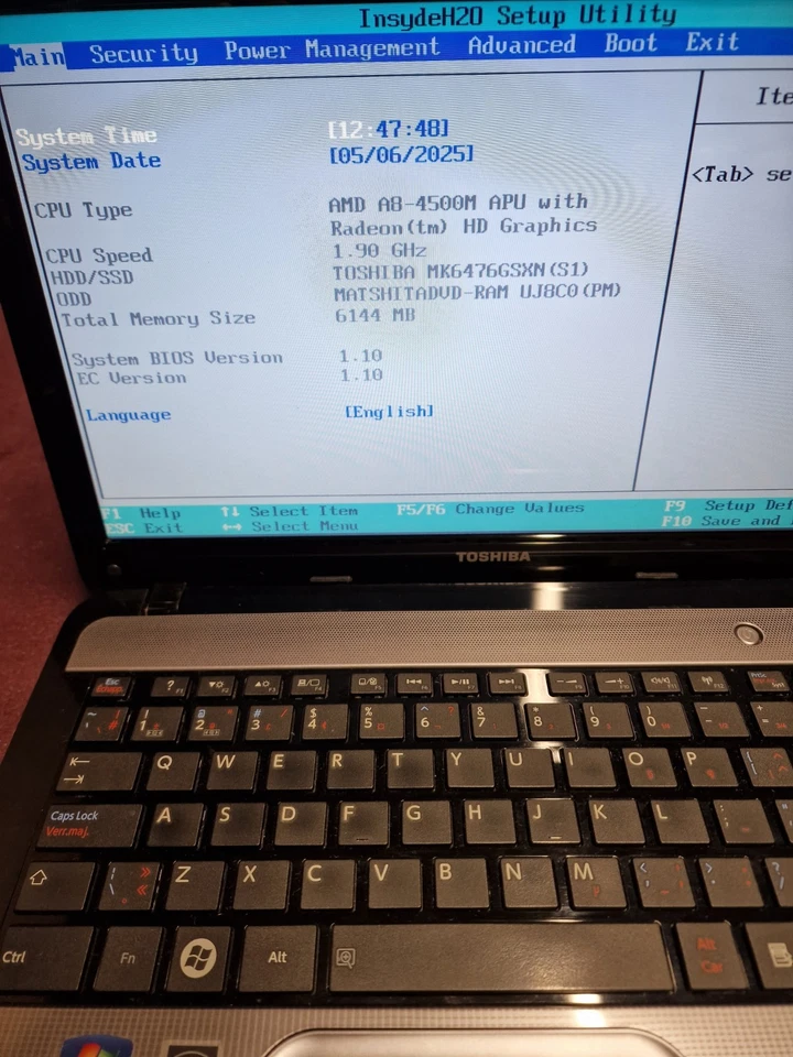 Toshiba Satellite L840D- AMD A8-4500M 1.9GHz 14" 6GB Ram 640HDD Radeon HD Graphi - Image 2 of 4