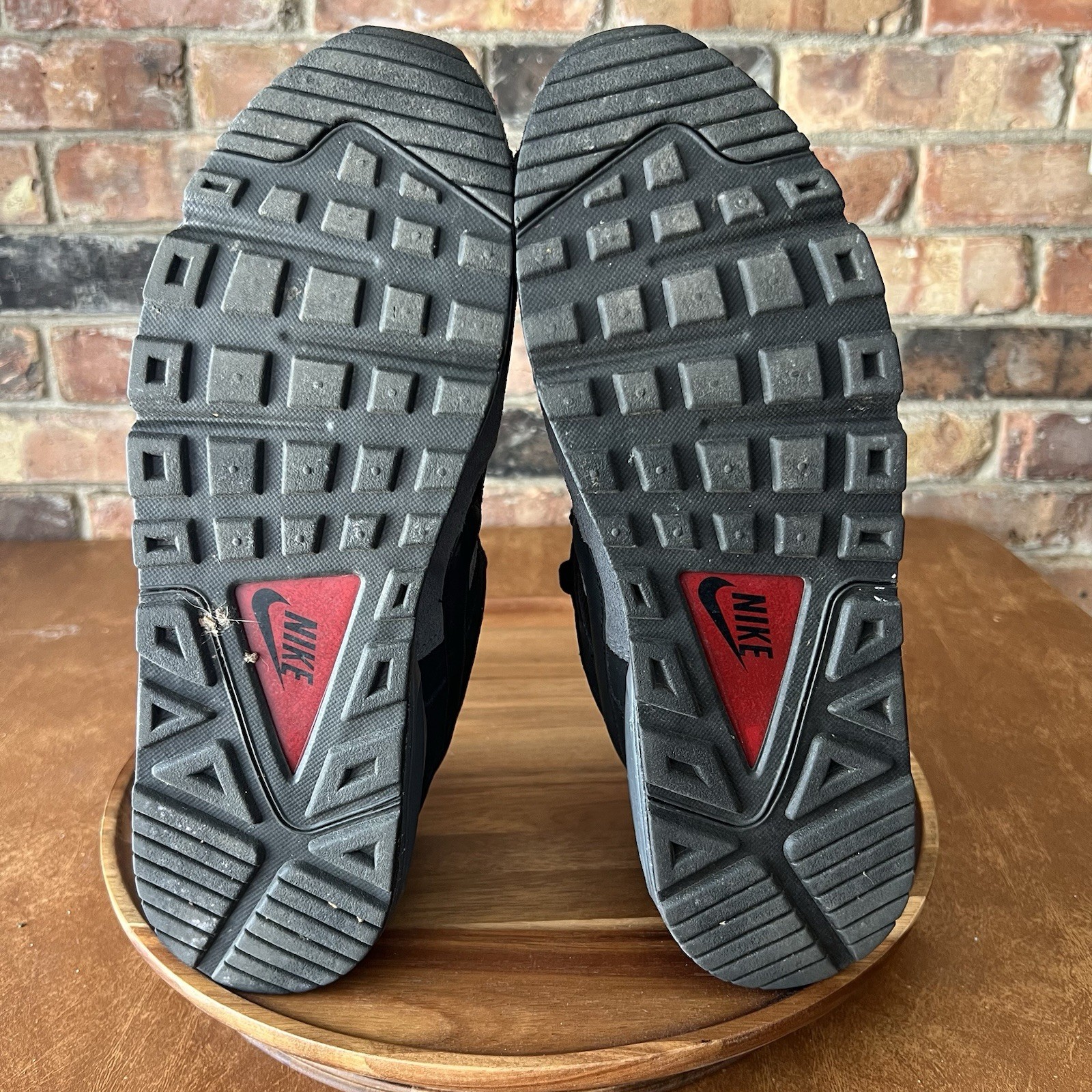 Nike Air Max Command Men Size US11 Black Wolf Grey Infrared Sneakers Shoes thumbnail 21