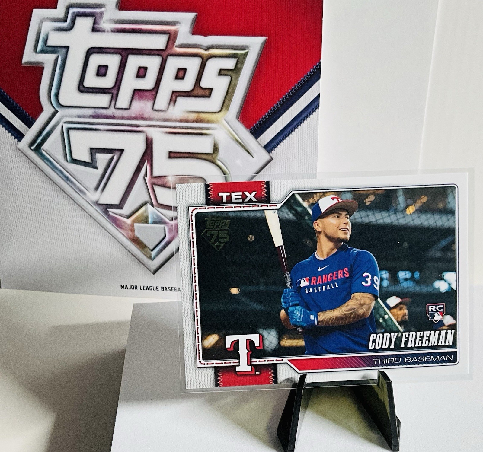 2026 TOPPS SERIES 1 #224 CODY FREEMAN GOLDEN MIRROR VARIANT RC + BONUS!