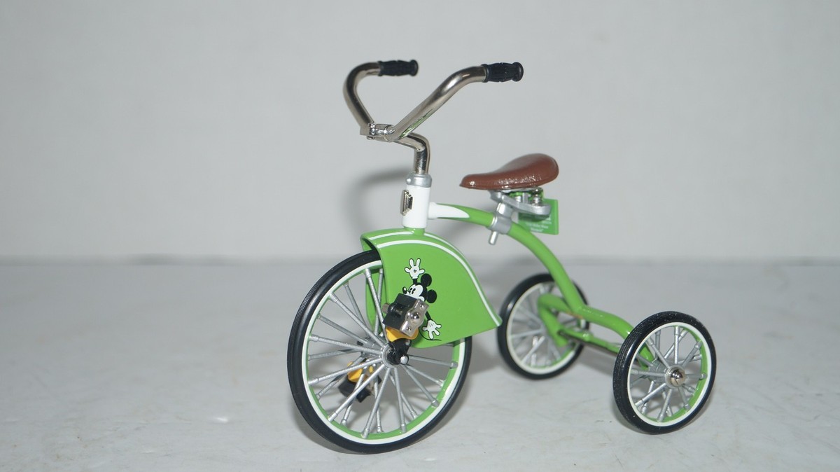 Voiture à Pédales Miniature – Kiddie Car Classics Hallmark – 1934 Mickey Velocipede