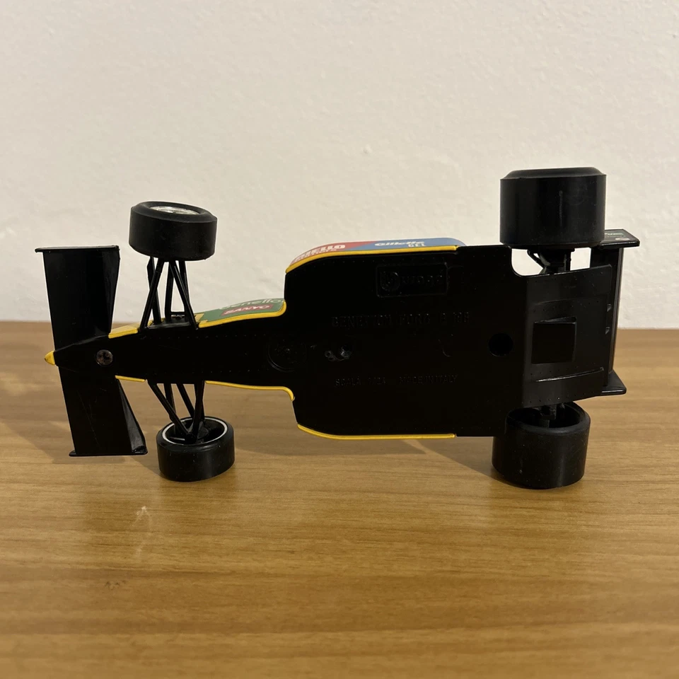 Burago 1/24 - Benetton Ford B 188 - Immagine 3 di 4