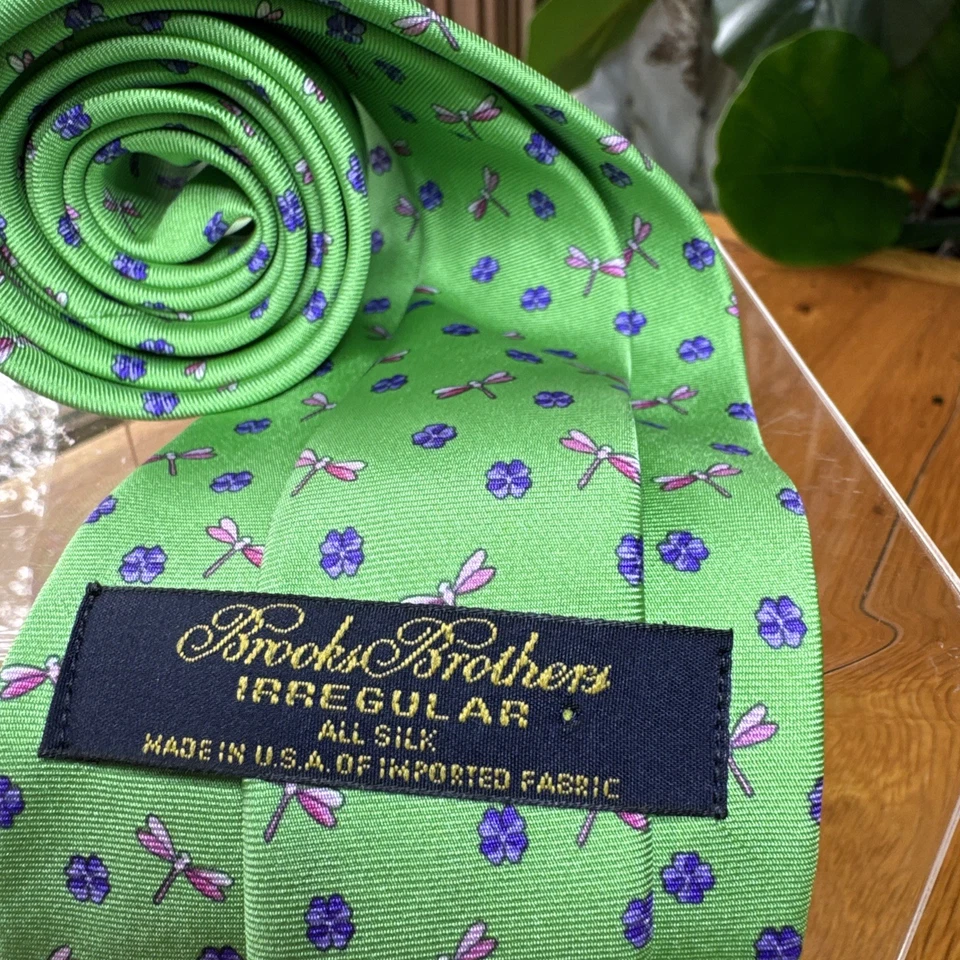 Corbata de libélula con flores azules verdes de Brooks Brothers - Hecha en EE. UU. Foto 2 de 4