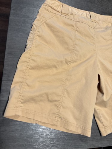 Danskin Now Womens Shorts Size L Beige High Rise Pockets - Picture 8 of 9