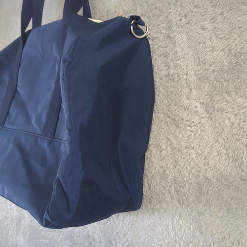 VINEYARD VINES Target Whale Line Weekender Duffel Bag in Navy/Pink - Picture 4 of 12