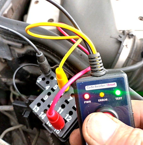 Mercedes W124 W126 W140 R129 OBD 1 Diagnostic Code Reader Tool 8-16 Port Socket - Picture 10 of 14