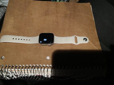 Apple Watch Series 8 41 mm Beige Case Beige