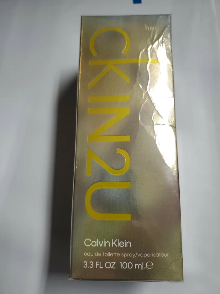 CKIN2U by Calvin Klein Eau De Toilette spray feminino 3,4 oz (danos na caixa) - Imagem 2 de 3