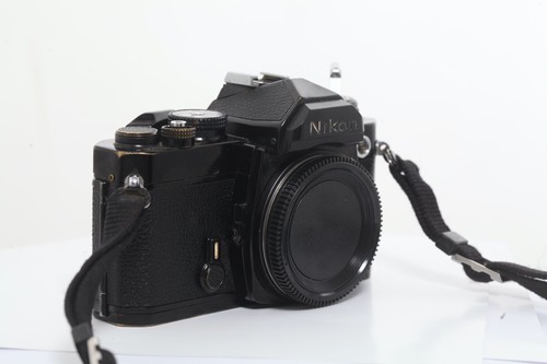 NIKON FM , CÁMARA SLR REFLEX MANUAL - Imagen 7 de 8