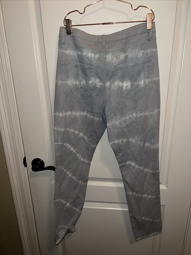 Mud Pie Gray White Tie Dye Stretch Fringe Bottom Size Medium Jeans Button Zip - Picture 8 of 10