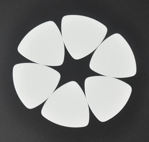 100pcs Medium 0.71mm 346 Rounded Triangle Guitar Picks Plectrums Blank Celluloid