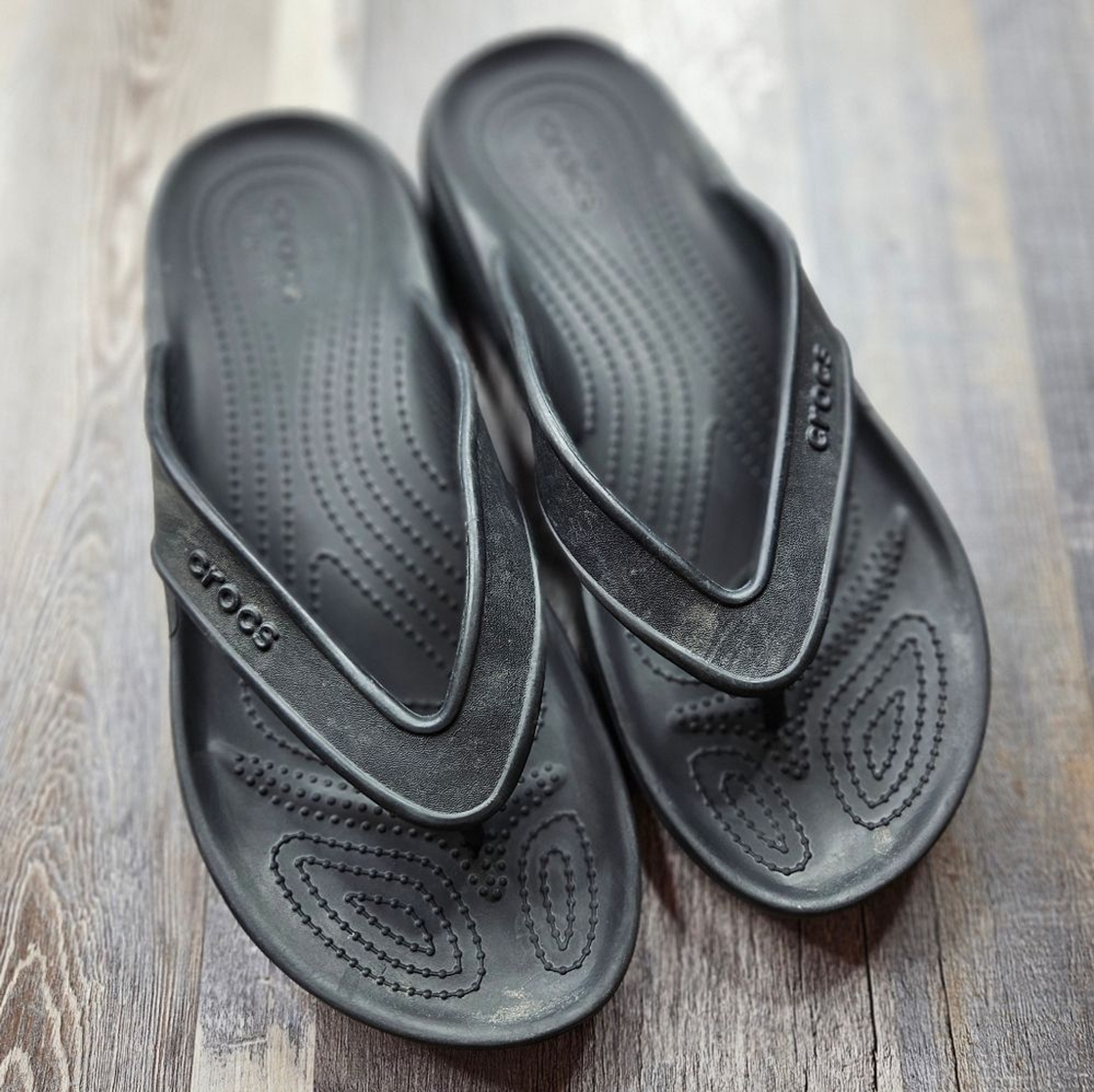 Crocs Flip Flops Black Men's 9 Women's 11-image