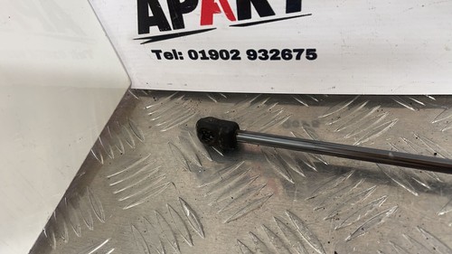 Volkswagen Golf Mk7 2012-2017 BONNET GAS STRUT 5G0 823 359 03 S - Picture 3 of 6