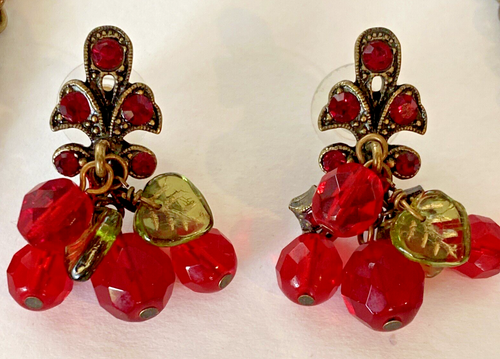 Sweet Romance Crystal Jubilee Leaf Charm Bracelet, Necklace, and Earrings SET! - Picture 8 of 17
