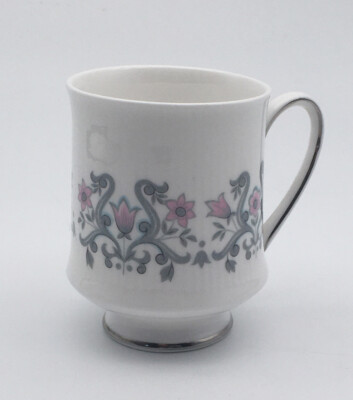 Paragon Kaffeetasse ''Fleur''. Fine Bone China