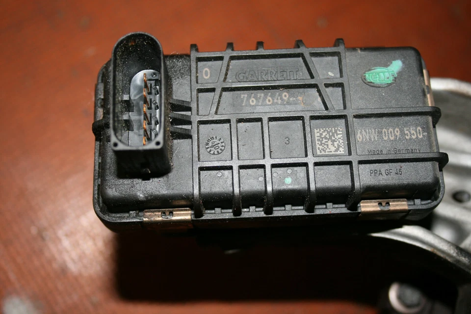 Turbolader Original  AX2Q-6K682-CA für Jaguar XJ XF X351 3.0 diesel  Turbo  - Bild 3 von 4