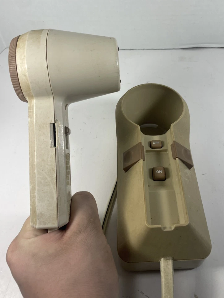 1985 Oster Wall Mount 3 Speeds Hair Dryer 317-06 Mid Century TESTED/WORKING VG - Image 2 of 4