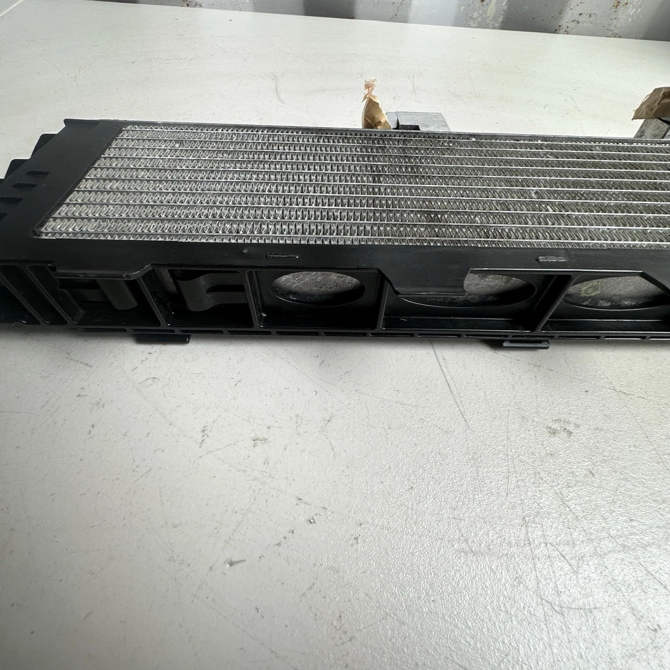 Refrigerador auxiliar de transmisión Chevy Corvette 2014-2019 6,2 L usado OEM Foto 4 de 4