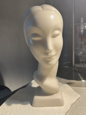 VTG AMACO American Art Clay Porcelain Bust of A Lady White Statue