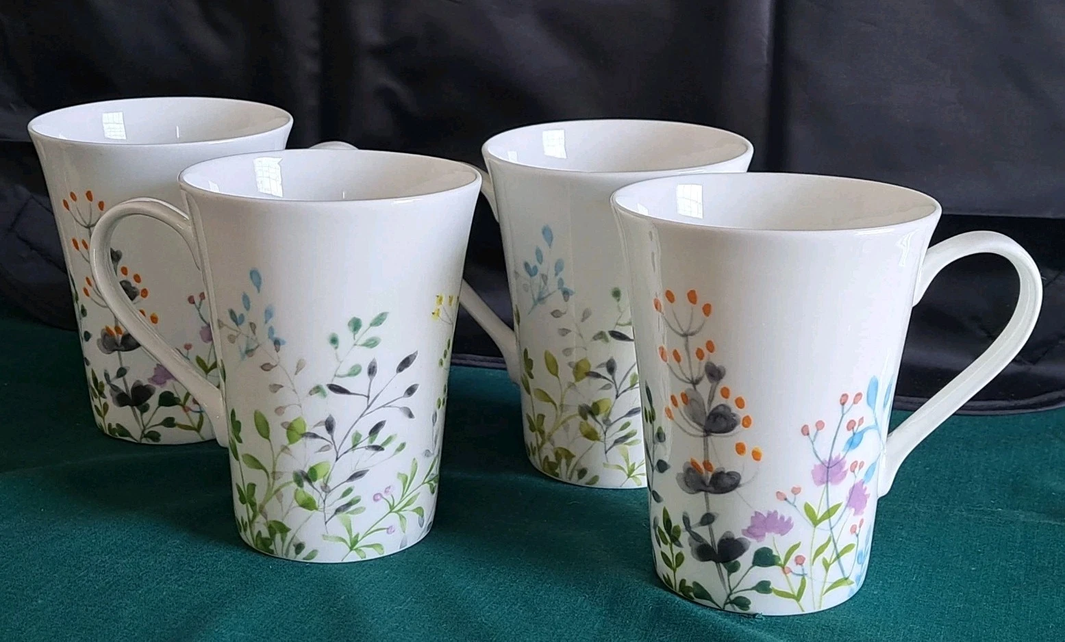 Mikasa Tivoli Garden Mugs - Thumbnail 4