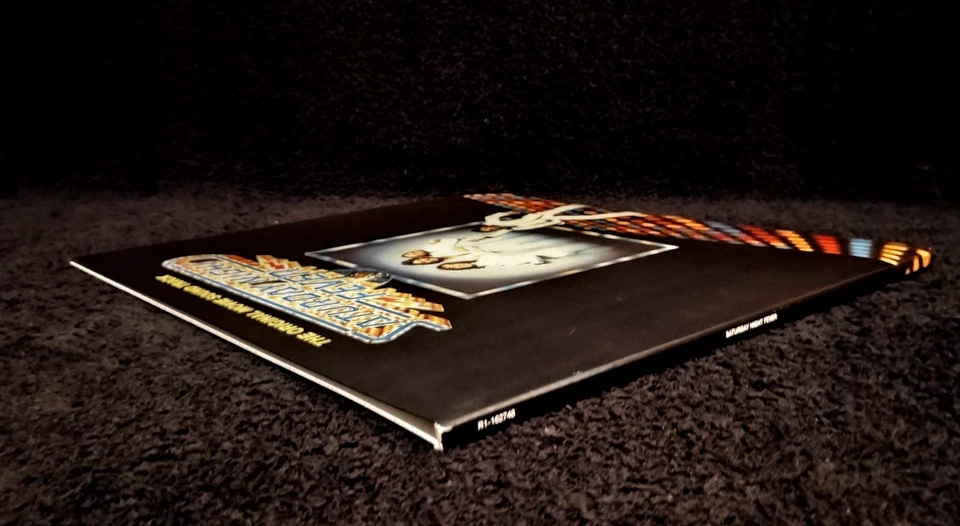 САУНДТРЕК СУББОТНЯЯ НОЧЬ ЛИХОРАДКА (РЕДКИЙ ДРАГОЦЕННЫЙ КАМЕНЬ «РЕМАСТЕРИНГ» ПОЧТИ КАК НОВЫЙ ВИНИЛ X2 / RL-2014) - Изображение 3 из 4