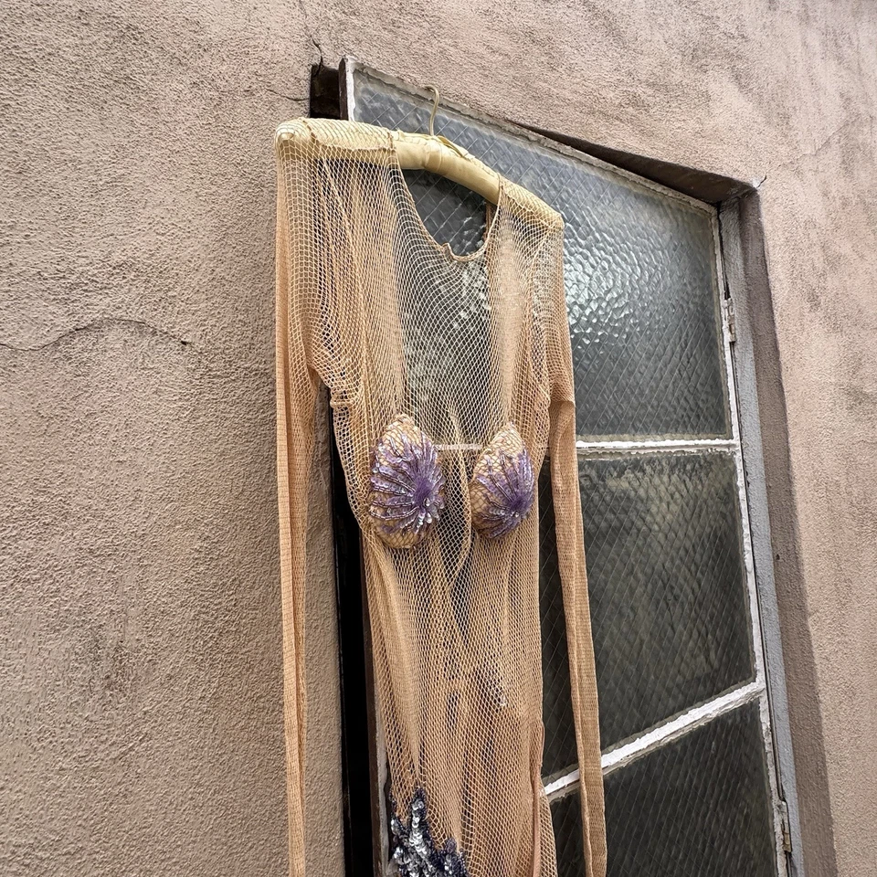 Vintage 1960s Fishnet Jumpsuit Mermaid Sequin Halloween Costume Showgirl Vintage - Image 4 of 4