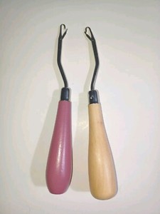 2 Latch Hook Carron Stainless Steel Latch Tool Wood Handle Crafts Rugs 