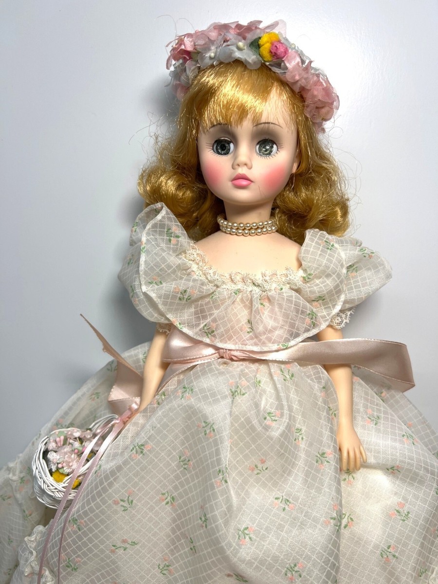 Madame Alexander Elise BridesMaid Doll With Original Box