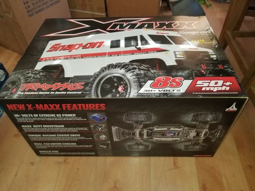 SNAP-ON TOOLS Traxxas XMAXX 8s (RTR)Van 