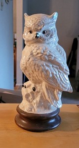 vintage ceramic White owl figurine Brown Base