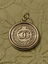 Zipper Pull Charm/Silver Tone 