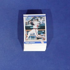 1984 FLEER #520 REGGIE JACKSON HOF LOT OF 40 MINT B373637